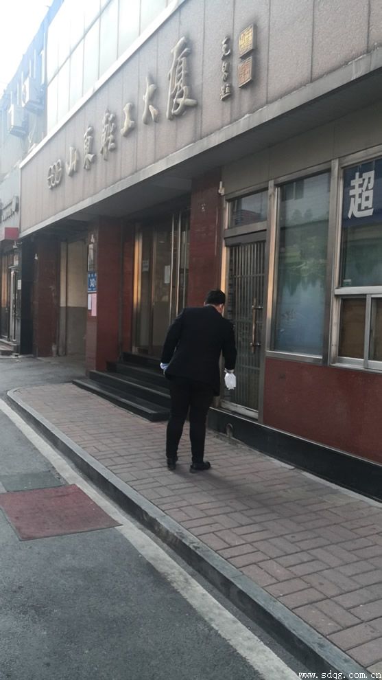 構筑防線戰(zhàn)疫情 眾志成城迎挑戰(zhàn)