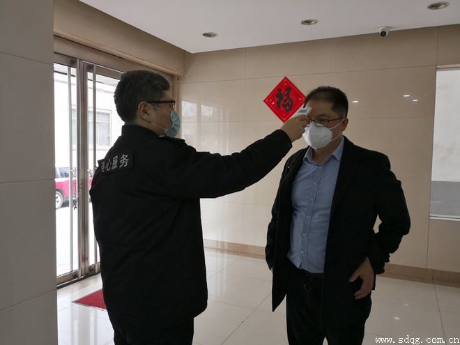 構筑防線戰(zhàn)疫情 眾志成城迎挑戰(zhàn)