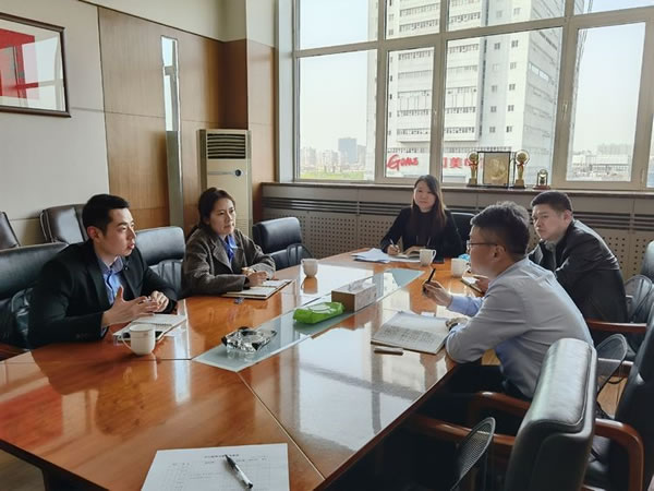 歷下區(qū)投資促進(jìn)局、泉城路街道辦事處到山東省輕工業(yè)供銷(xiāo)有限公司進(jìn)行走訪調(diào)研