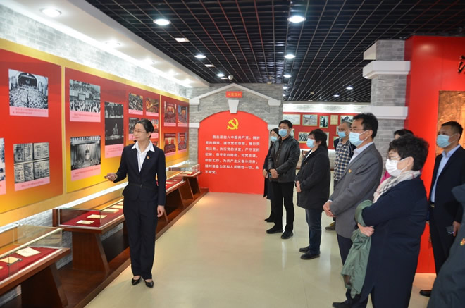 輕工供銷公司組織“尋訪百年光輝足跡、傳承紅色基因”活動